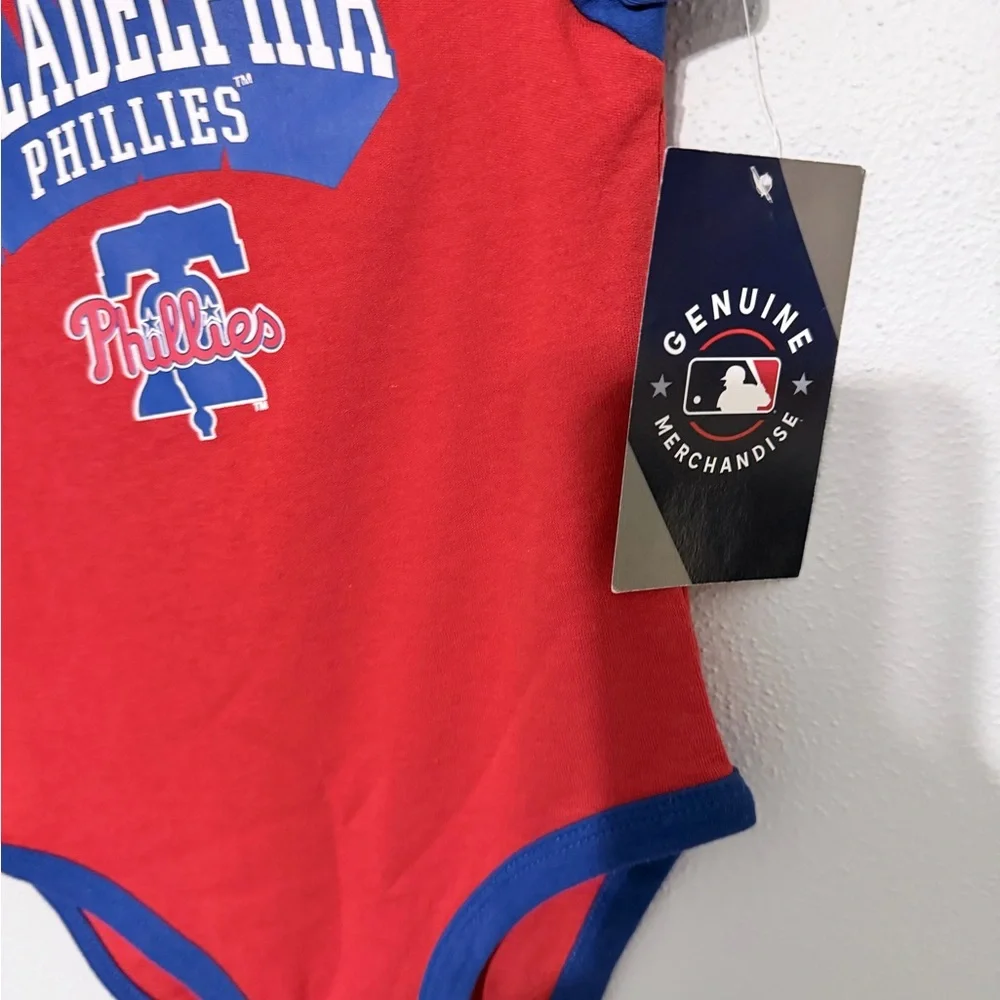 Philadelphia‎ Phillies Baby Bodysuit  Romper Creeper Infant 18 Months NWT
